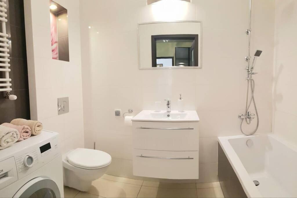 Luxury Kings 50m2 2 Pok. Downtown Dobrego Pasterza Piekny Apartmán