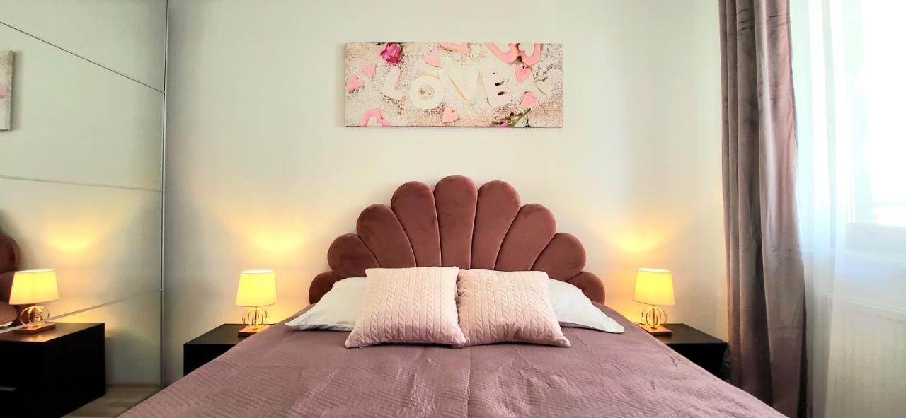 Apartmán Luxury Kings 50m2 2 Pok. Downtown Dobrego Pasterza Piekny *